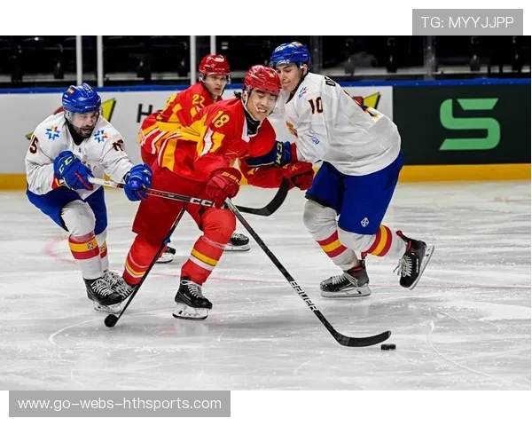 冰球联赛决赛鏖战，加时赛决定冠军归属，冰球 联赛