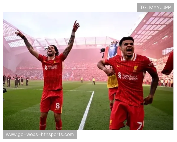 利物浦左翼持续强攻，迪亚斯搓射稍稍打偏