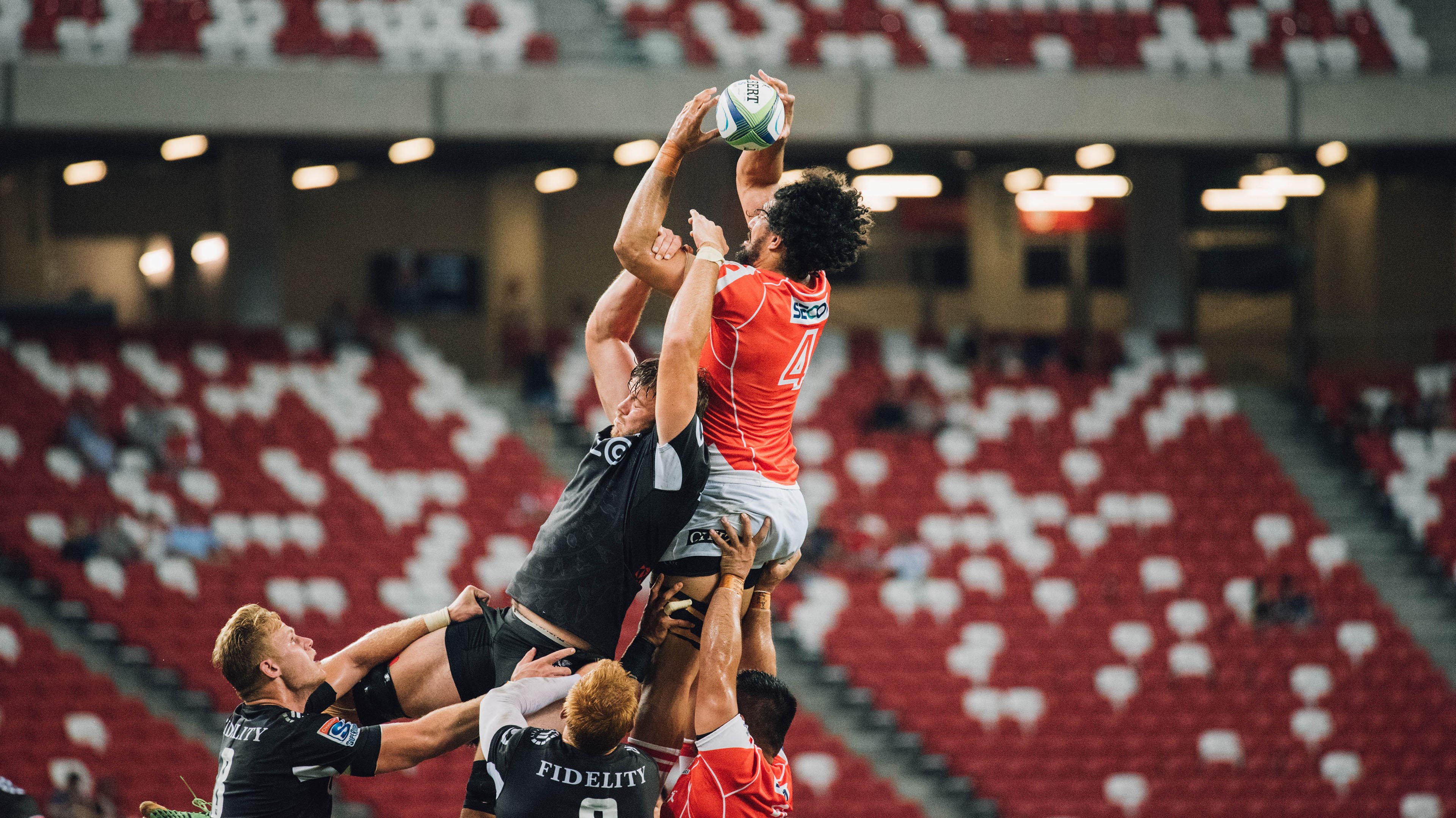 德甲榜首大战吸引全球关注